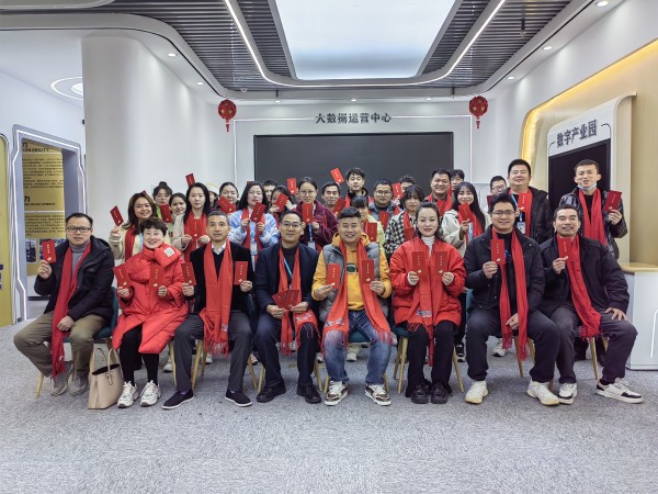 新程环境以崭新的面貌迎来了开工的第一天！恭祝大家开工大吉，平安健康！